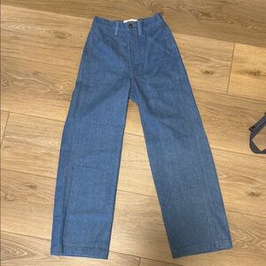 Stylish Denim Women's Straight Leg Jeans